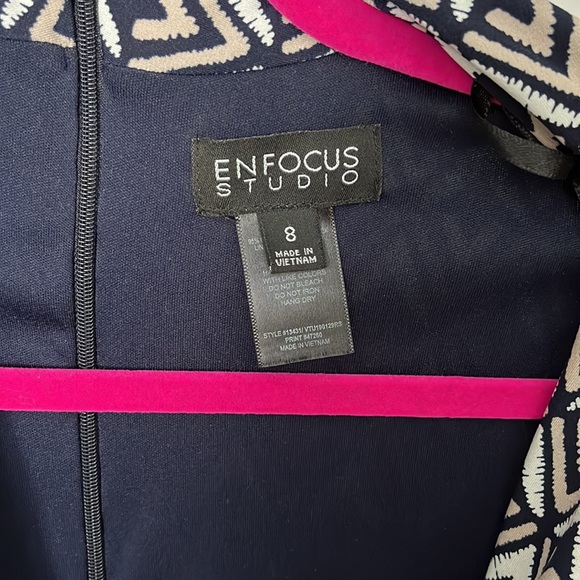 Enfocus Studio patterned Jumpsuit with zip closure and elastic waist. - Picture 5 of 5